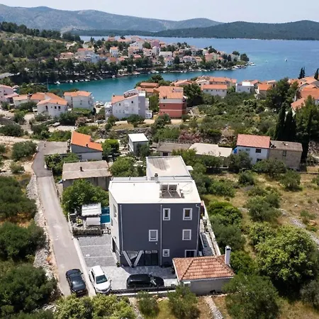 Apartman My Dalmatia - Sea View Penthouse Nikita Zaboric