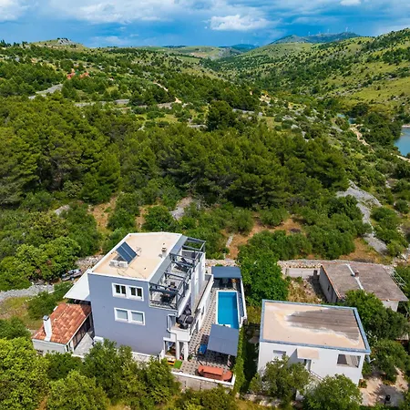 My Dalmatia - Sea View Penthouse Nikita Zaboric