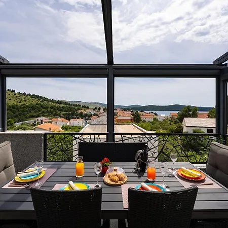 My Dalmatia - Sea View Penthouse Nikita Apartment