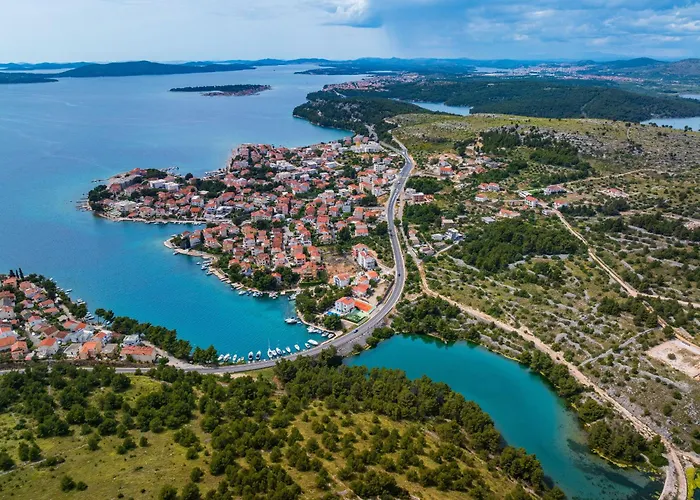 My Dalmatia - Sea View Penthouse Nikita דירה *