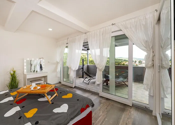 דירה My Dalmatia - Sea View Penthouse Nikita